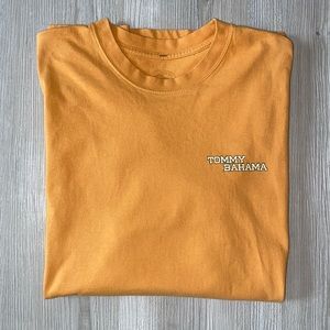 Men’s Tommy Bahama “Lounge chair Quarterback” t-shirt